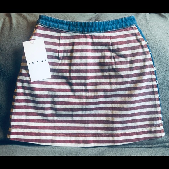 American Apparel Mini Jean Skirt - Picture 2 of 4